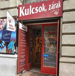 Kulcsok zárak