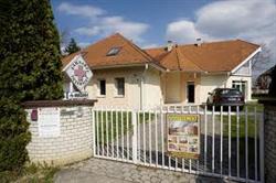 Muczer Apartmanház És Fogorvosi Rendelő - Zalakaros