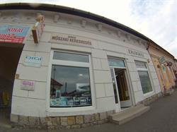 2002 Műszaki Kereskedés