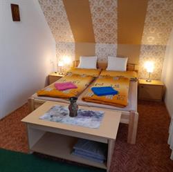 Holiday Apartmanház
