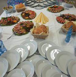 Nagymajtényi Csikós Falatozó Pizzéria