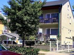 Apartmanház Oleander