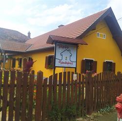 Benkő Vendégház, Kiskutas