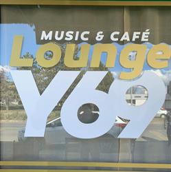 Lounge Y 69 music & café