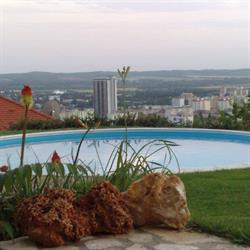 Marci Villa
